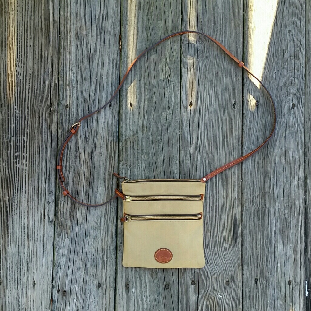 Dooney & Bourke purse